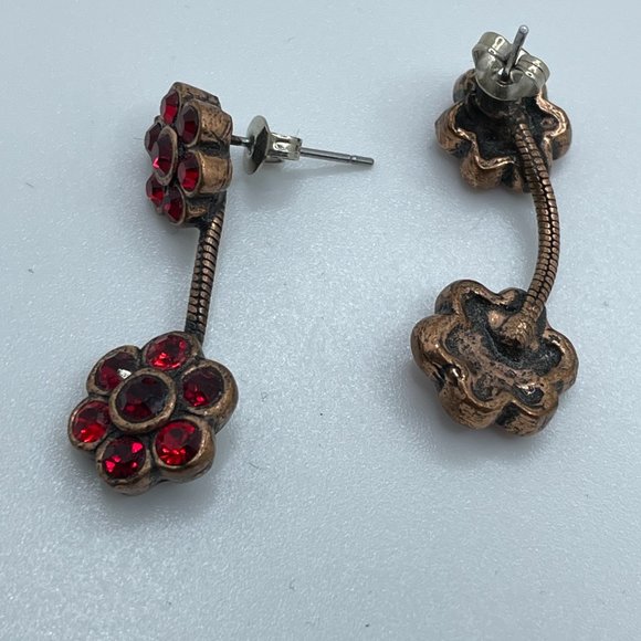 Red Gemstone Flower Earrings for pierced ears - Really cute - Picture 3 of 9